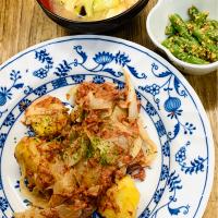 晩ご飯　ゴンビーフでジャーマンポテト　いんげんの胡麻和え　茄子と油揚げの味噌汁
